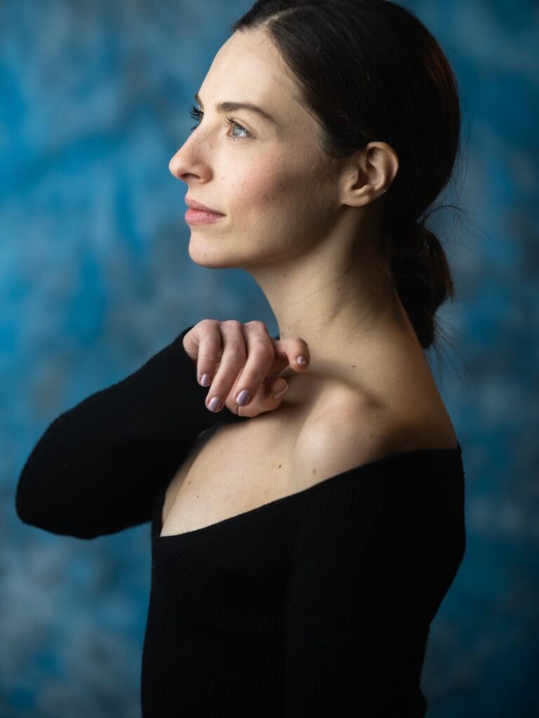 Chiara Elcino ritratto di profilo attrice